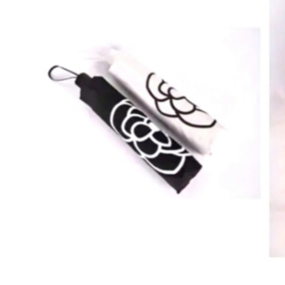 Camellia high style compact umbrella. Useful fashion accessory … - Picture 2 of 3